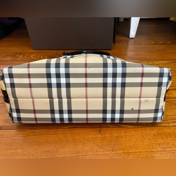 Burberry London Nova Check Top Handle Bag - Picture 6 of 8